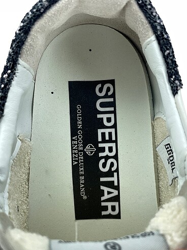 38 Beden beyaz Renk Golden Goose Deluxe Spor Ayakkabı %70 İndirimli.