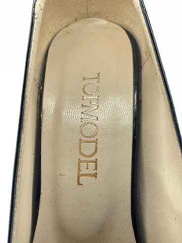 37 Beden siyah Renk Vintage Love Stiletto %70 İndirimli.