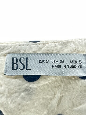 s Beden beyaz Renk BSL FASHION Bluz %70 İndirimli.