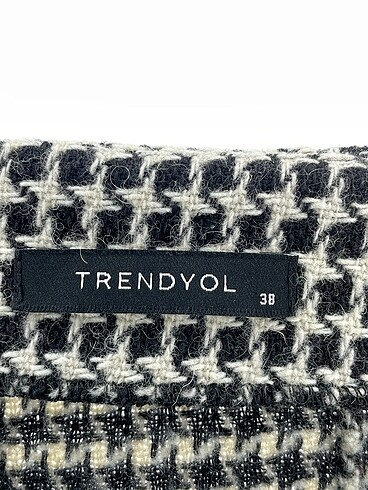 38 Beden çeşitli Renk Trendyol & Milla Mini Etek %70 İndirimli.