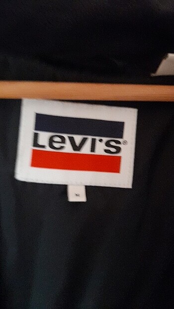 Levis Bayan mont