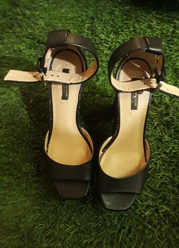 ZARA WOMAN BAYAN TOPUKLU AYAKKABI 