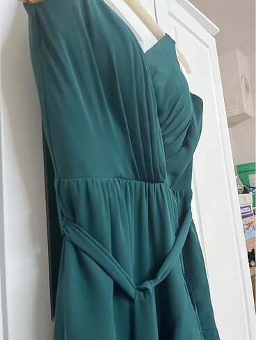 38 Beden yeşil Renk Zümrüt abiye elbise