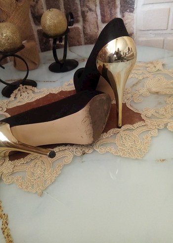 Siyah Gold Desenli Süet Stiletto Topuklu Ayakkabı - Görsel 5