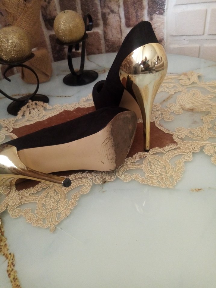 Siyah Gold Desenli Süet Stiletto Topuklu Ayakkabı - Görsel 5