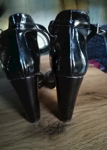 Siyah Rugan Tokalı kalın Topuklu Kadın Ayakkabı - Görsel 3