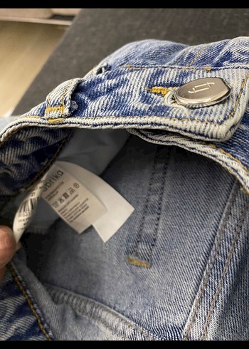 Fabrika Yırtık Detaylı Kadın Kot Pantolon