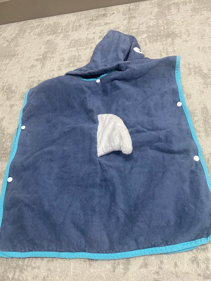 Kapüşonlu Erkek Çocuk Köpekbalığı Bornoz - Görsel 2