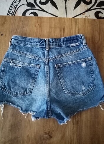 Bershka Bershka kadın kısa kot şort