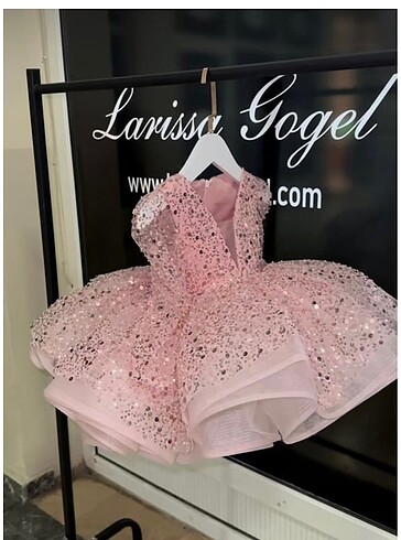 Diğer Larissa gogel pudra bebek abiye