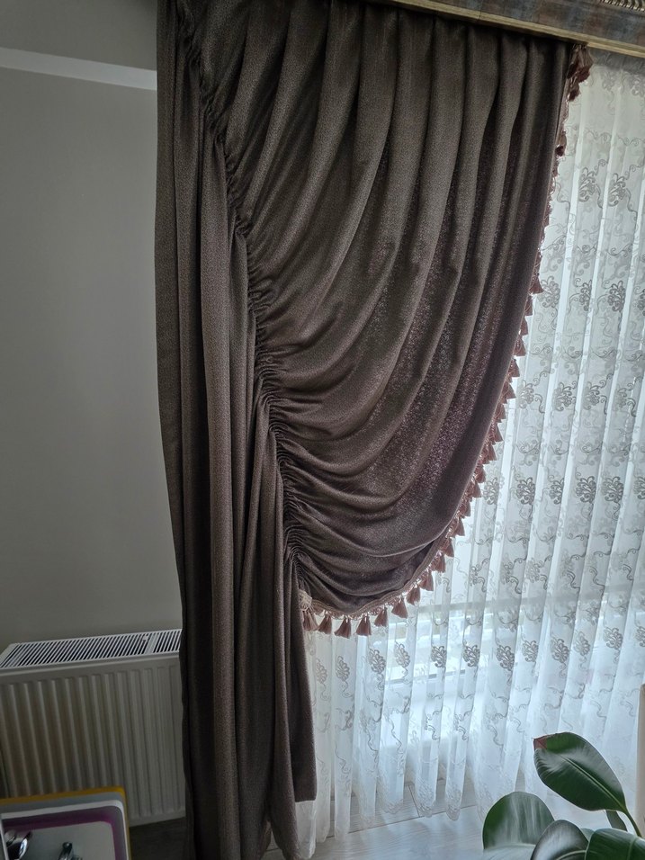 Modern Klasik Nakışlı Bej Perde 2cam için 4adet püsküllü kanat - Görsel 2