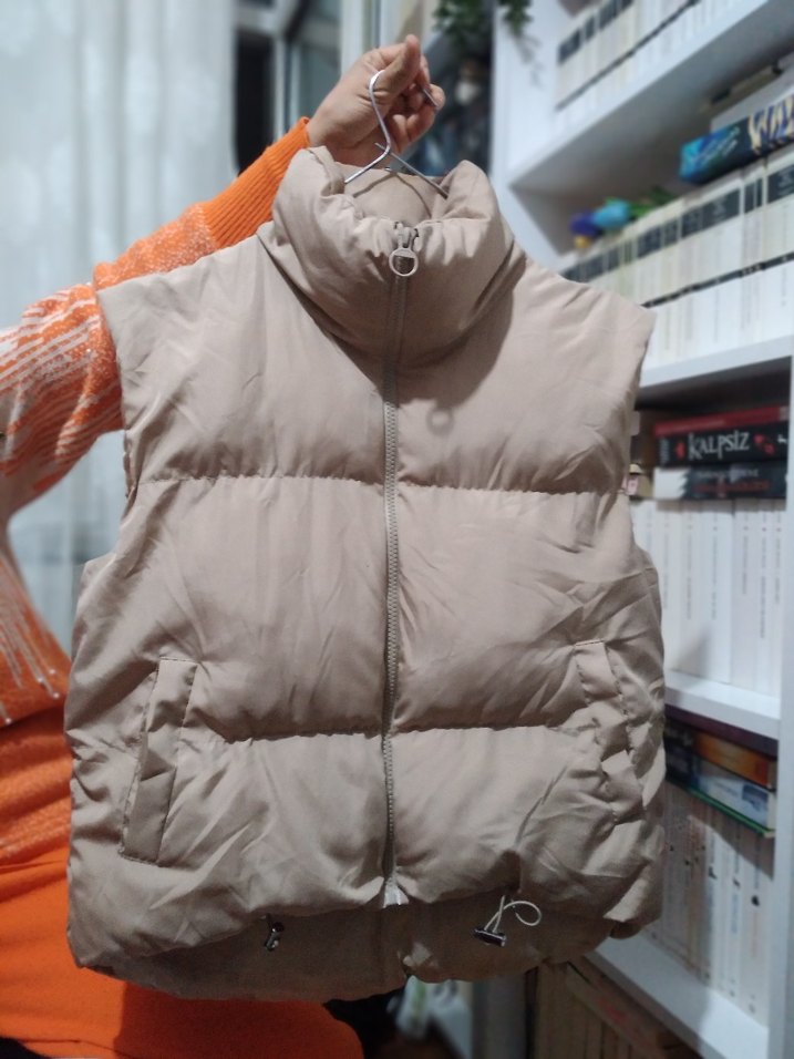 Bej Yüksek Yakalı Kadın Şişme Yelek - Görsel 2