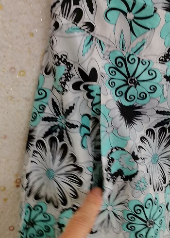 Turkuaz Gri Çiçek Desenli Pilili Midi Etek - Görsel 2