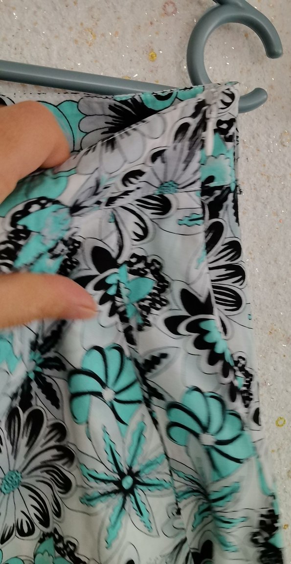 Turkuaz Gri Çiçek Desenli Pilili Midi Etek - Görsel 3