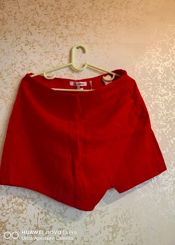 Düğmeli Kırmızı Keten Mini Kadın Şort - Görsel 2