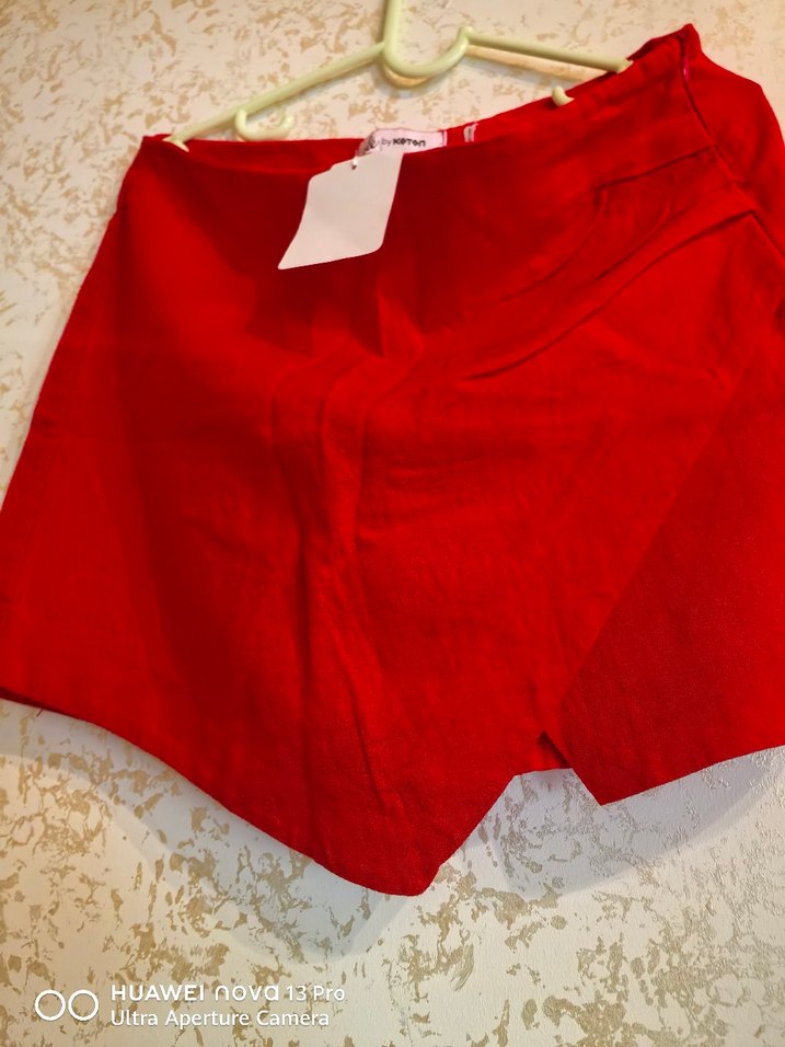 Düğmeli Kırmızı Keten Mini Kadın Şort - Görsel 5