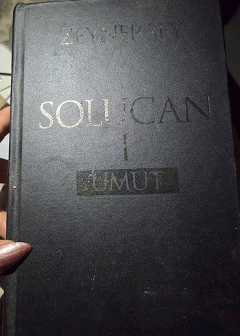Solucan ve Umut Romanı