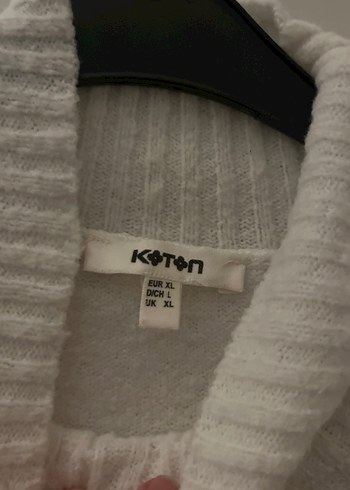 Kadın Beyaz Yüksek Yakalı Örgü Kazak - Görsel 2