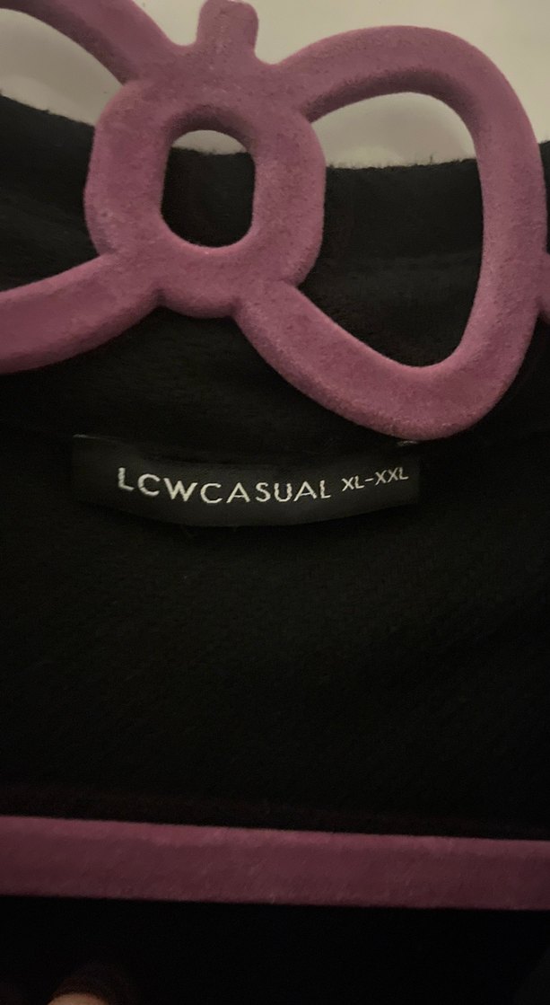 Düğmeli Siyah Gömlek - Görsel 2