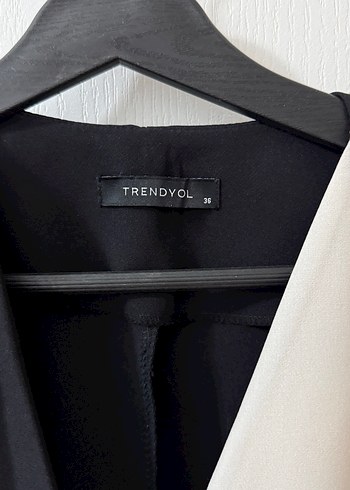 Kadın Beyaz Uzun Kollu Drapeli Tulum - Görsel 2