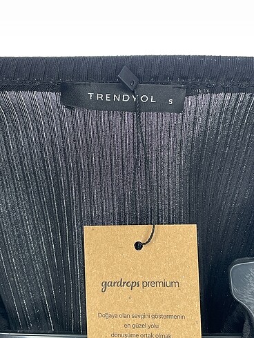 s Beden siyah Renk Trendyol & Milla Bluz %70 İndirimli.