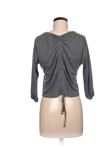 m Beden Diğer Sweatshirt %70 İndirimli.