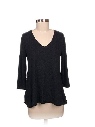Diğer T-shirt %70 İndirimli.