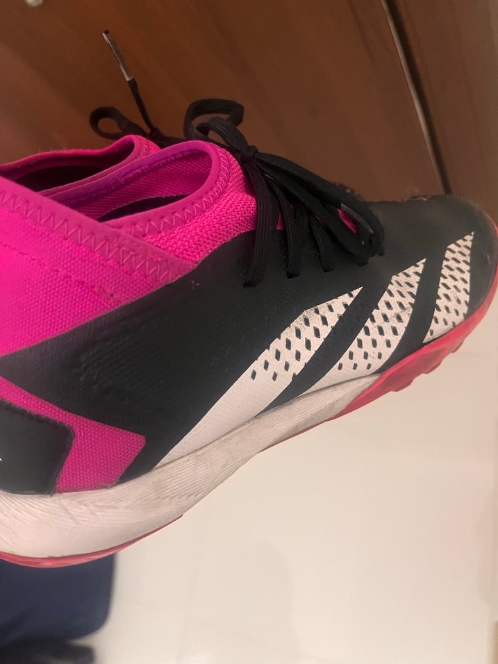 Adidas Predator Unisex Futbol Ayakkabısı - Görsel 2