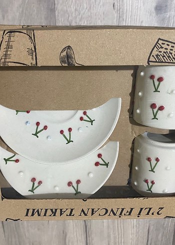 Kiraz desenli ikili fincan takımı