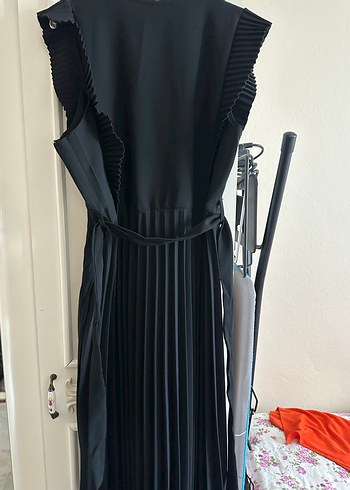 Kadın Siyah Pilili Uzun Elbise - Görsel 3