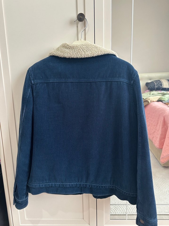 Düğmeli Mavi Kadife Kadın Ceket - Görsel 4