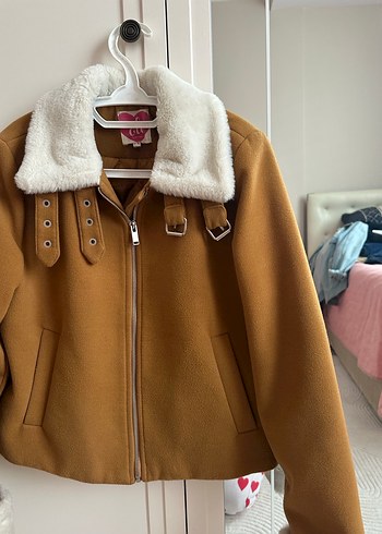 Kürklü Bej Kadın Kışlık Ceket - Görsel 2