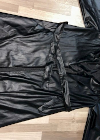 Siyah Deri Kadın Midi Kaban - Görsel 3