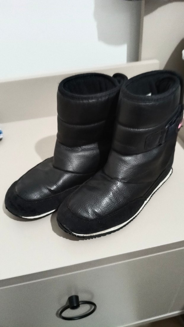 33 numara kız çocuk Nike bot ayakkabı - Görsel 3