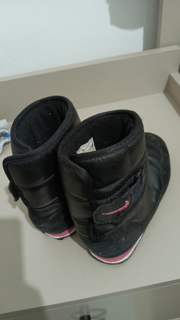 33 numara kız çocuk Nike bot ayakkabı - Görsel 4