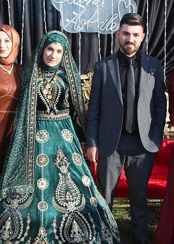 Bordo Parlak Etnik Desenli Tesettür Elbise - Görsel 5