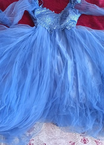 Uzun Kollu Mavi İşlemeli Nişan Elbisesi - Görsel 3