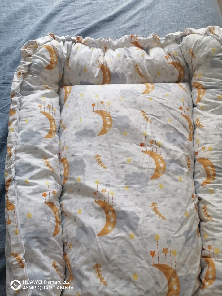 Beyaz Ay ve Yıldız Desenli Bebek Yatağı - Görsel 2