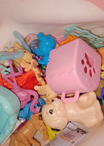 Barbie,ozmo sürpriz,evcil hayvanlar,Kinder joy,karışık aksesuar - Görsel 2