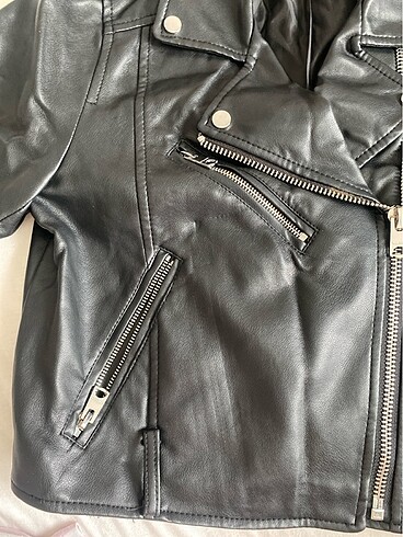 m Beden Pull Bear Deri Ceket