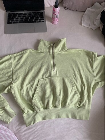 h&m sweatshirt