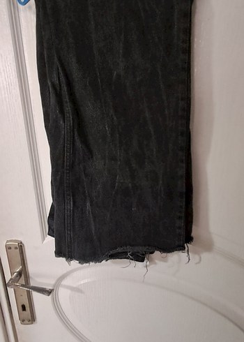 Siyah Yırtmaçlı Midi Kot Pantolon