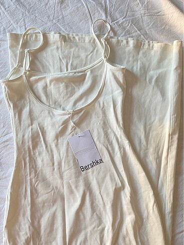 Bershka Elbise