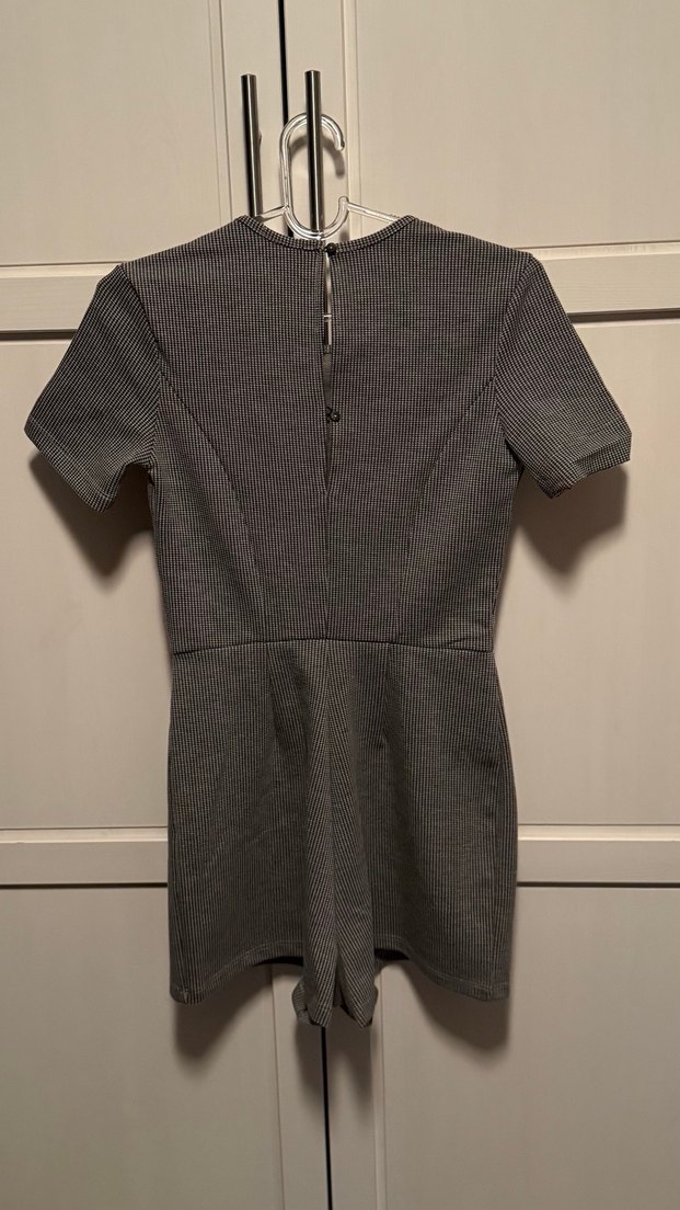 Gri Kısa Kollu Mini Tulum - Görsel 4