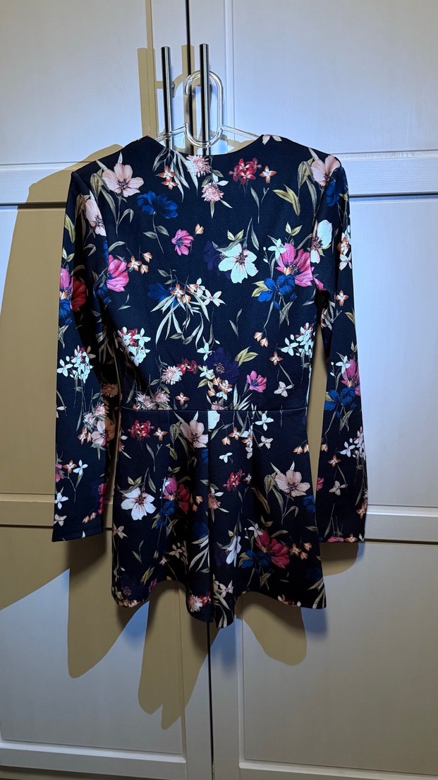 Çiçek Desenli Uzun Kollu Kısa Tulum - Görsel 3