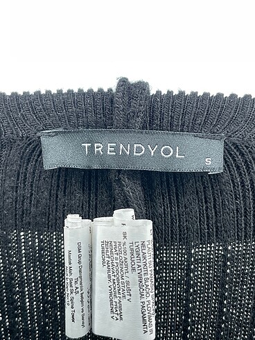 s Beden siyah Renk Trendyol & Milla Düz Kesim %70 İndirimli.