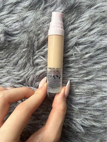 NYX nyx kapatıcı vanilla rengi