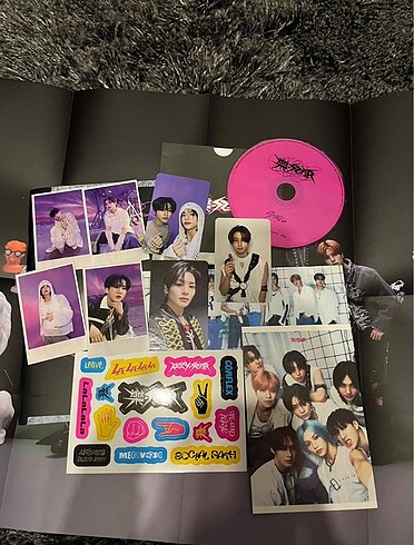 Tasarımcı SKZ ROCKSTAR ALBUM