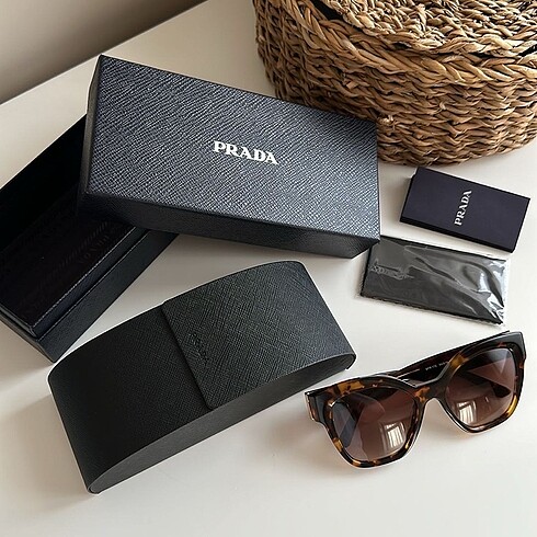 Prada Gözlük
