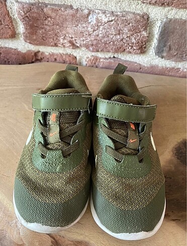25 Beden Nike çocuk spor ayakkabı 25 numara